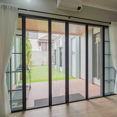 ONNA BANDUNG LIPAT DOOR Lipat Door adalah salah satu produk Onna kategori Insect Screens yang memiliki banyak keunikan. Keunikan tersebut terletak pada segi desain, bahan, dan fungsinya. Desain Lipat Door & Window merupakan pintu & jendela geser terbuat dari bahan PVC strengthened dikombinasikan dengan layar & bahan kain (mesh & fabrics) fibreglass & dimout-blackout, berfungsi sebagai pintu * jendela geser yang dilengkapi screen anti-serangga pengganggu/anti-nyamuk. Desainnya unik, praktis, & efektif.
