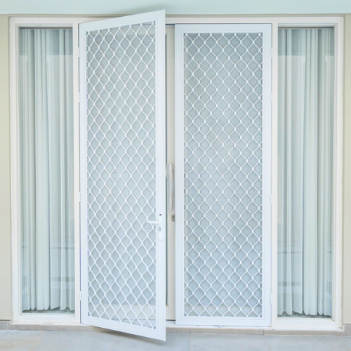 ONNA BANDUNG PINTU  EXONA Pintu Exona, salah satu produk merek ONNA yang berupa pintu untuk dipasang di bagian depan atau ruangan - ruangan rumah, memiliki karakteristik desain berteralis dengan pola Amplimesh 103, 120, 201 (pola stainless steel baja berupa layar saringan dimana udara bisa lewat dengan mudah tetapi menghalangi benda - benda berukuran besar). Desain Pintu Exona memungkinkan sirkulasi udara yang lebih baik melalui bagian depan rumah & mendukung segi keamanan tingkat tinggi & menambah keindahan rumah.