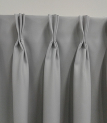 ONNA BANDUNG CURTAIN PLEAT Merek ONNA Curtain (tirai) untuk jendela - jendela rumah terbuat dari bahan - bahan kain berkualitas tinggi, proteksi tinggi, bersertifikasi NFPA, Green Guard Gold, OEKO-TEX, dan Microban Anti-Bacterial merupakan pilihan yang tepat & terbaik sebagai dekorasi interior rumah anda. Tersedia dalam seri - seri terbaru , pilihan jenis tipe, pilihan aksesoris dan dilengkapi tambahan motor penggerak tenaga listrik menjadikan ONNA Curtain lebih istimewa dan indah.